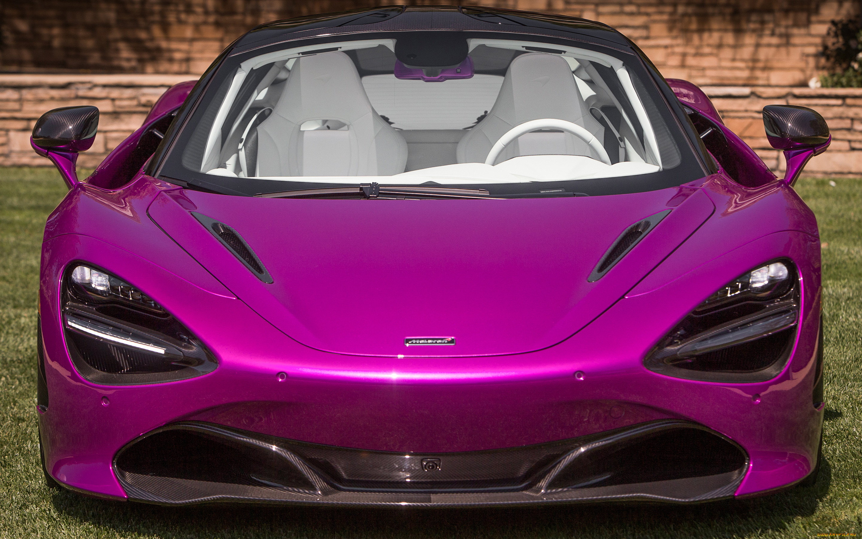 MCLAREN 720s Purple